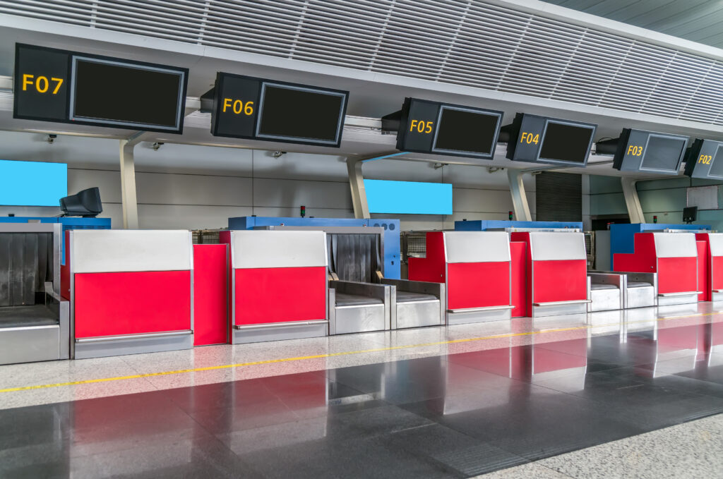 empty-airplane-counter-airport-07